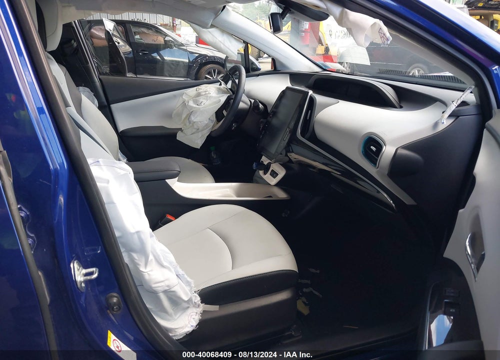 2018 TOYOTA PRIUS FOUR VIN: JTDKARFU7J3551837