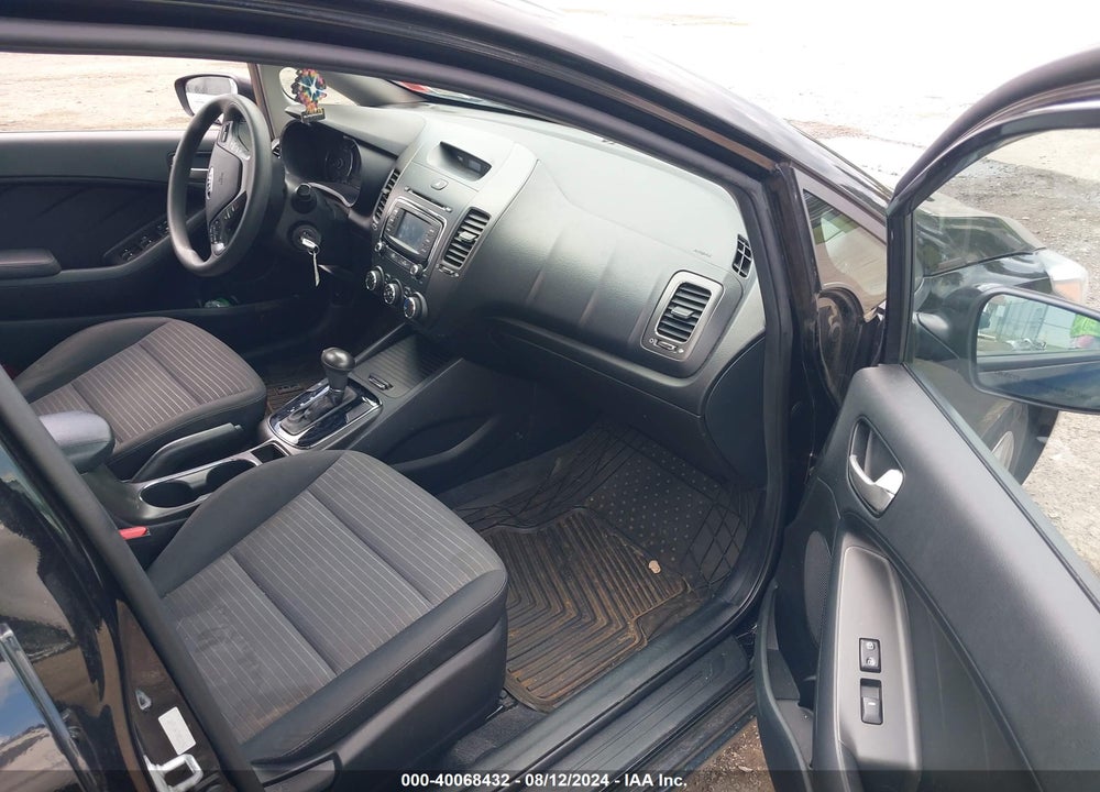2017 KIA FORTE LX VIN: 3KPFL4A70HE111963