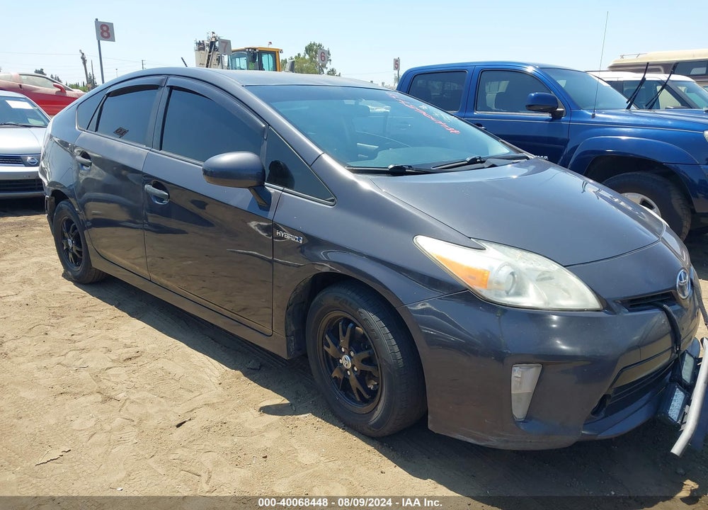 2013 TOYOTA PRIUS TWO VIN: JTDKN3DU2D5642401