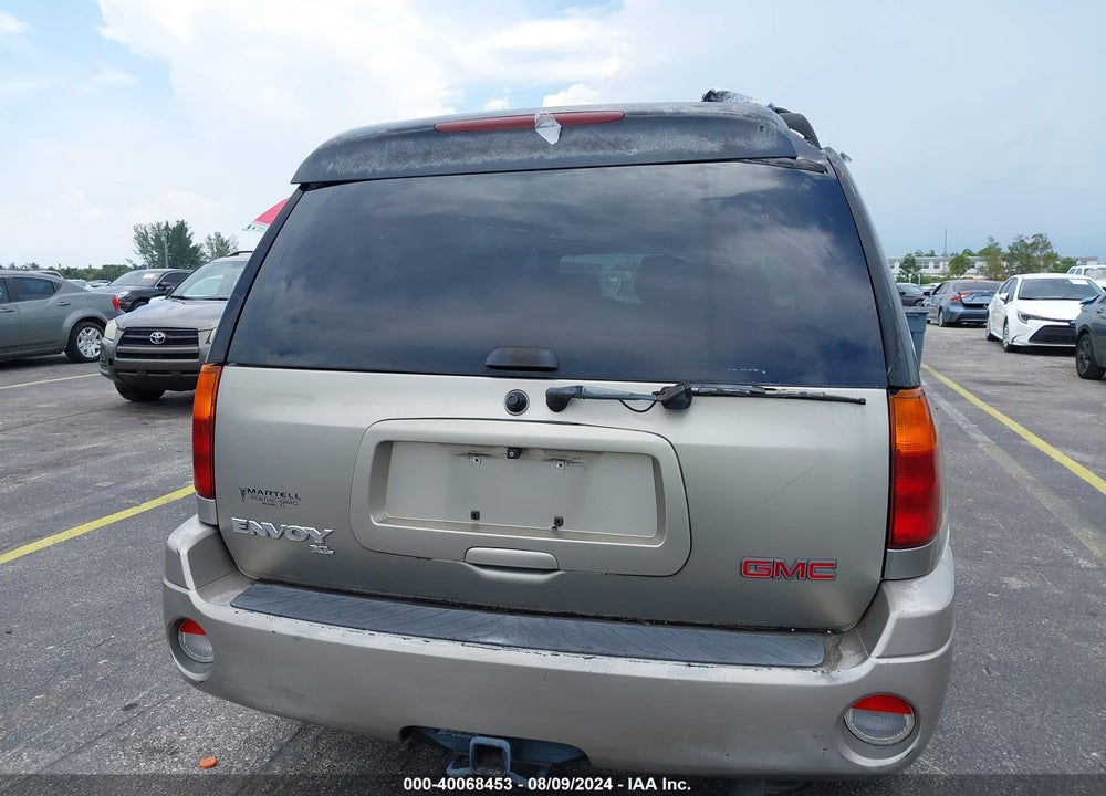 2002 GMC ENVOY XL SLT VIN: 1GKES16S426114456