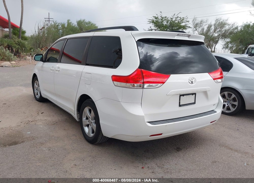 2014 TOYOTA SIENNA LE V6 8 PASSENGER VIN: 5TDKK3DC8ES485923