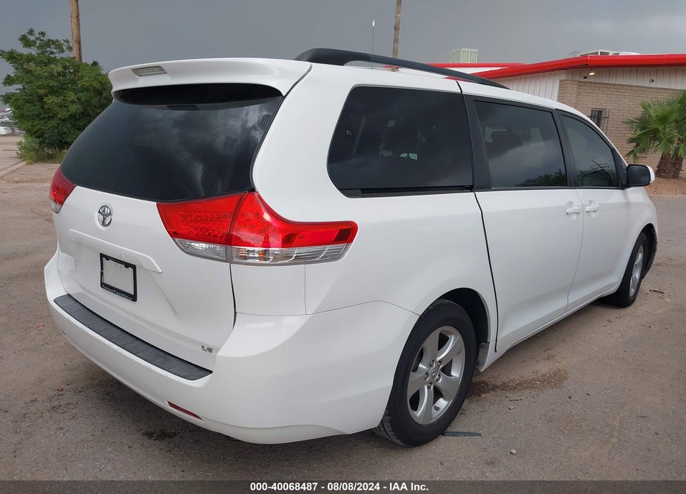 2014 TOYOTA SIENNA LE V6 8 PASSENGER VIN: 5TDKK3DC8ES485923