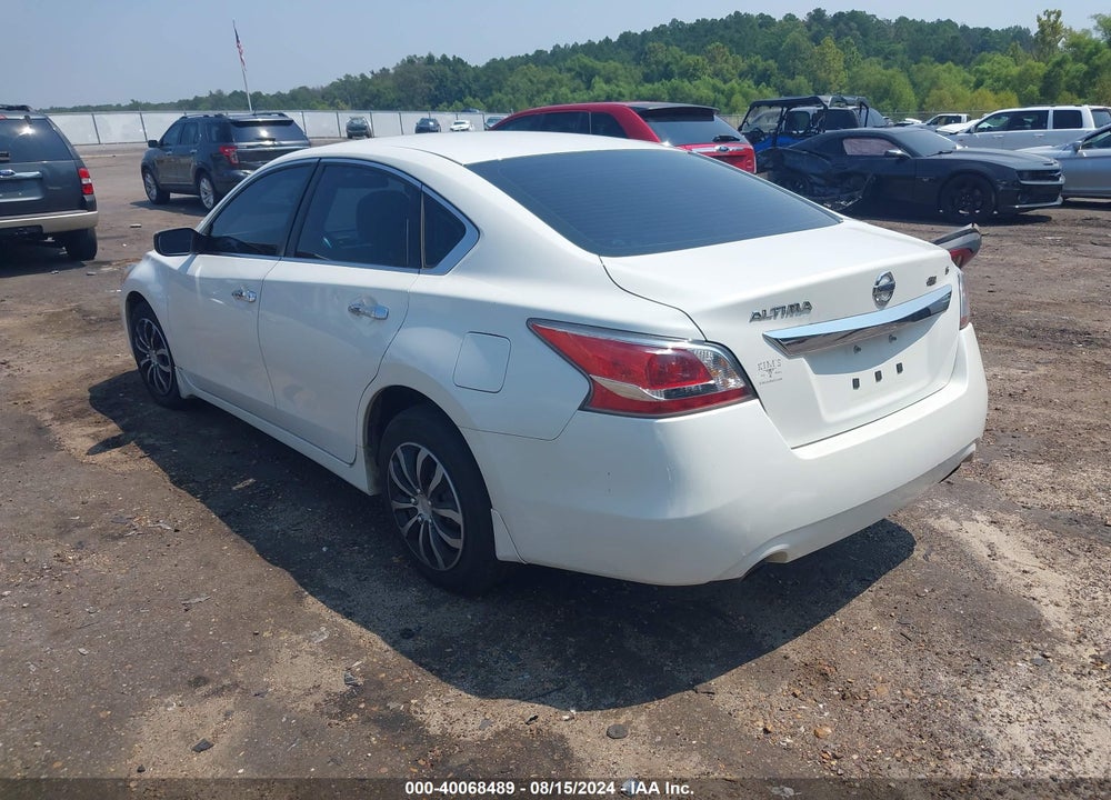 2015 NISSAN ALTIMA 2.5 S VIN: 1N4AL3AP9FN359650