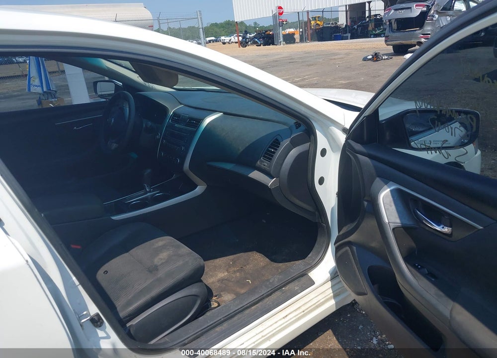 2015 NISSAN ALTIMA 2.5 S VIN: 1N4AL3AP9FN359650