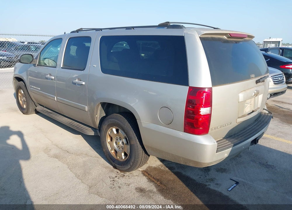 2008 CHEVROLET SUBURBAN 1500 LT VIN: 3GNFC16008G185681
