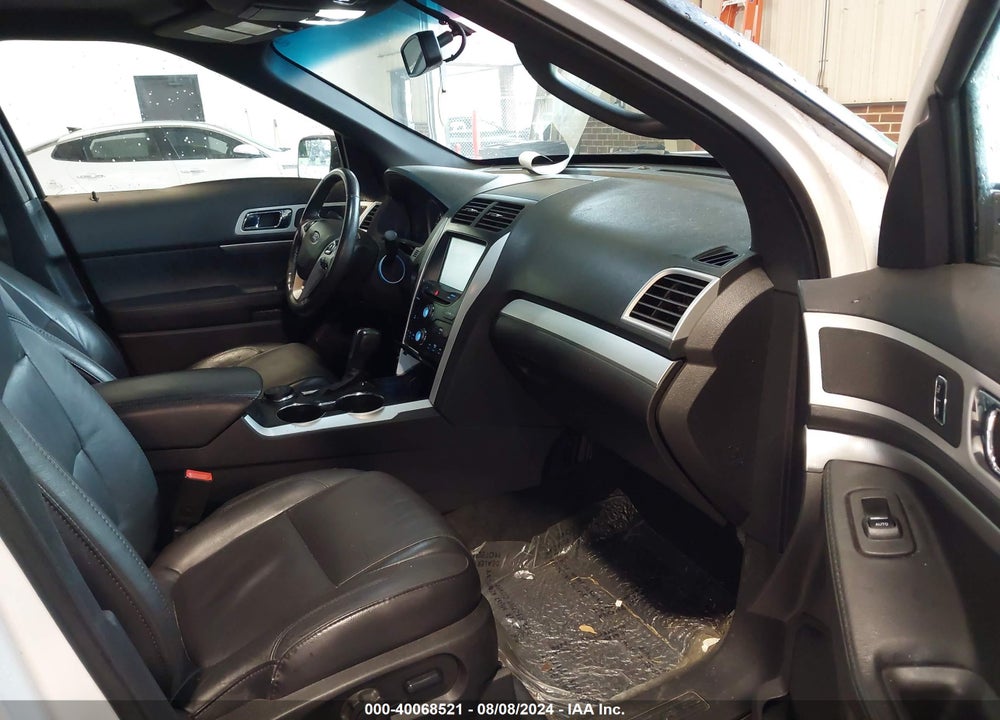 2015 FORD EXPLORER XLT VIN: 1FM5K8D82FGC32559