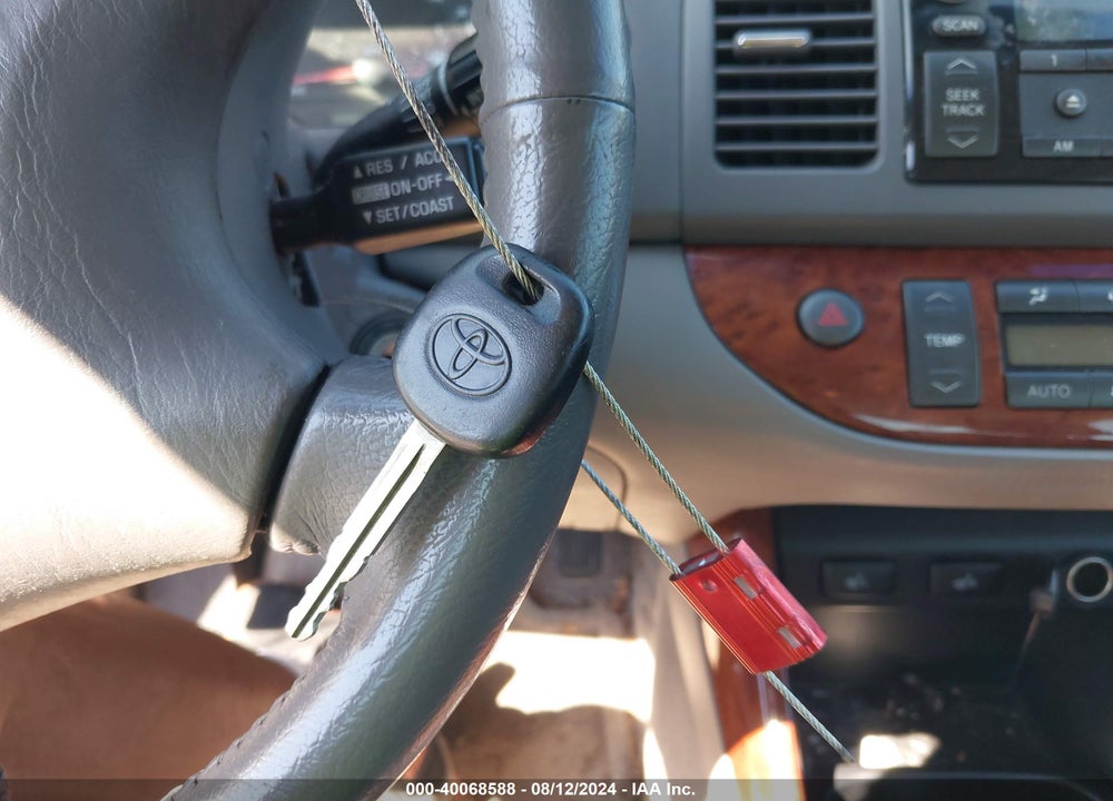 2004 TOYOTA CAMRY XLE VIN: 4T1BE30K94U854332