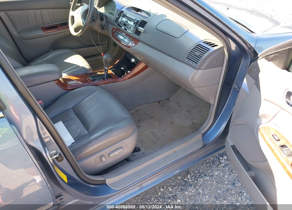 2004 TOYOTA CAMRY XLE VIN: 4T1BE30K94U854332