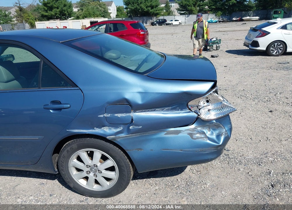 2004 TOYOTA CAMRY XLE VIN: 4T1BE30K94U854332