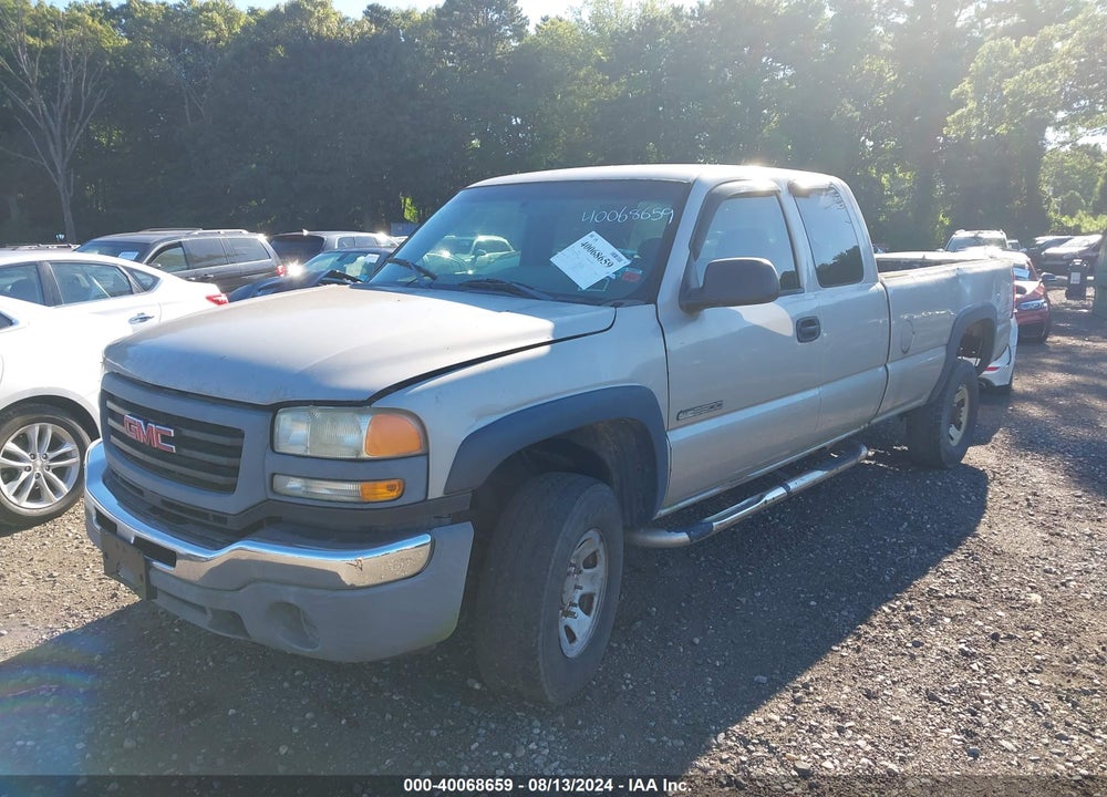2005 GMC SIERRA 3500 WORK TRUCK VIN: 1GTHK39U65E340185