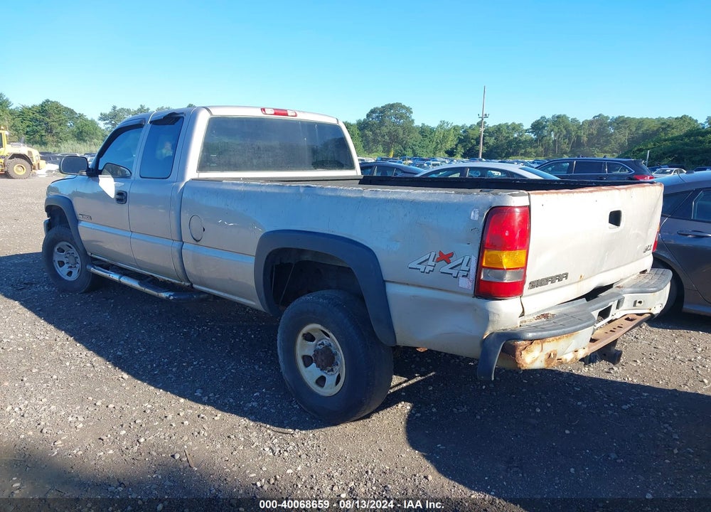 2005 GMC SIERRA 3500 WORK TRUCK VIN: 1GTHK39U65E340185