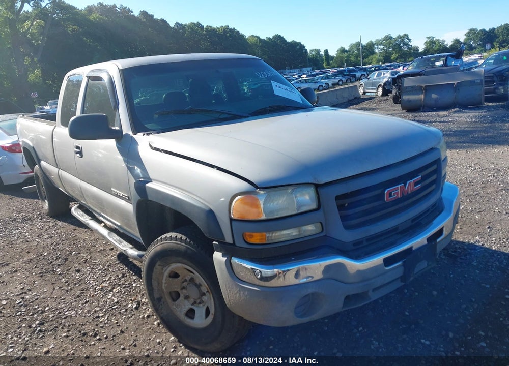 2005 GMC SIERRA 3500 WORK TRUCK VIN: 1GTHK39U65E340185
