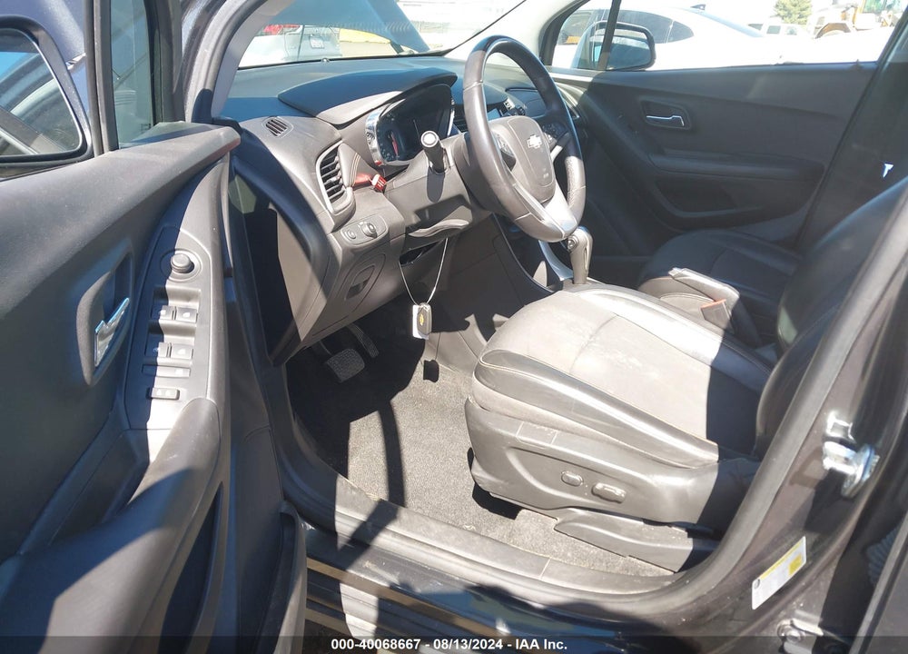 2018 CHEVROLET TRAX LT VIN: KL7CJPSB5JB670521