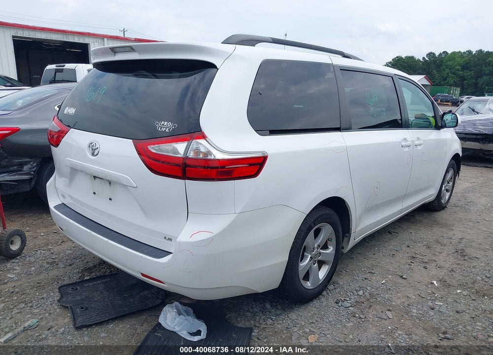 2015 TOYOTA SIENNA LE 8 PASSENGER VIN: 5TDKK3DC9FS629688