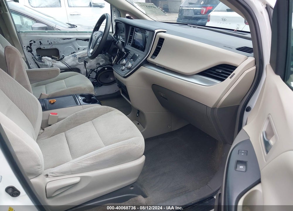 2015 TOYOTA SIENNA LE 8 PASSENGER VIN: 5TDKK3DC9FS629688