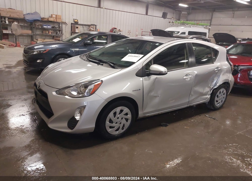2016 TOYOTA PRIUS C TWO VIN: JTDKDTB33G1131529
