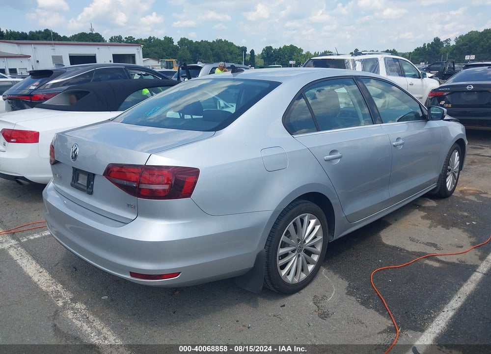 2016 VOLKSWAGEN JETTA 1.8T SEL VIN: 3VWL07AJ8GM333418