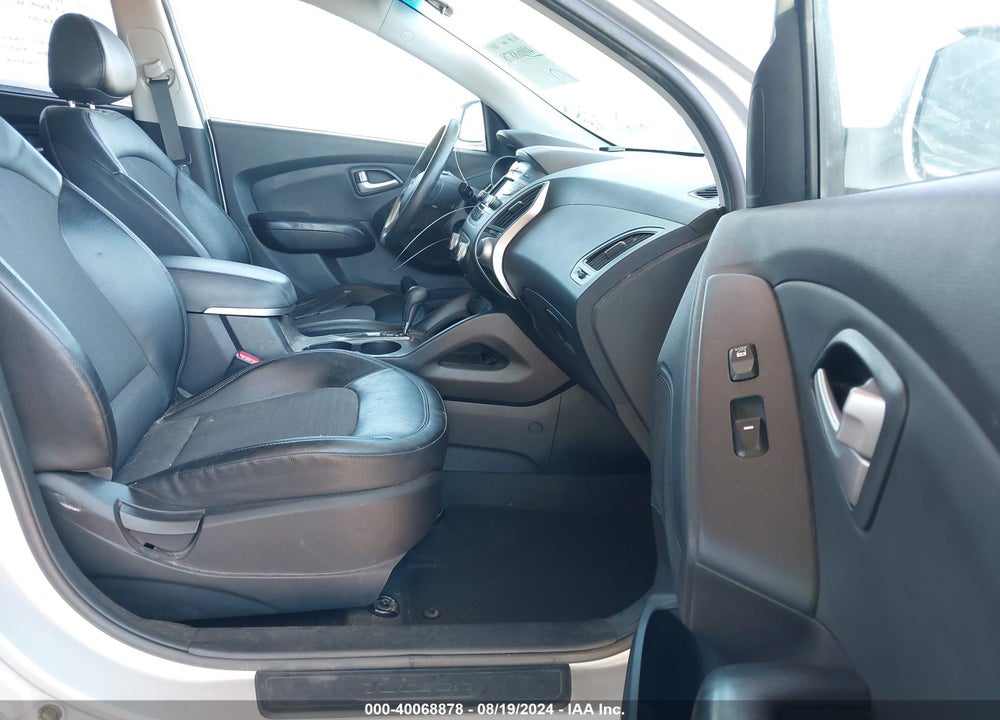 2012 HYUNDAI TUCSON GLS VIN: KM8JUCAC4CU447152