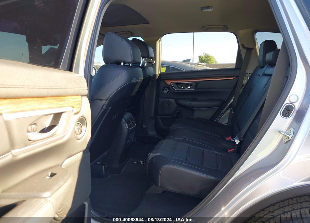 2017 HONDA CR-V TOURING VIN: 2HKRW2H95HH623603