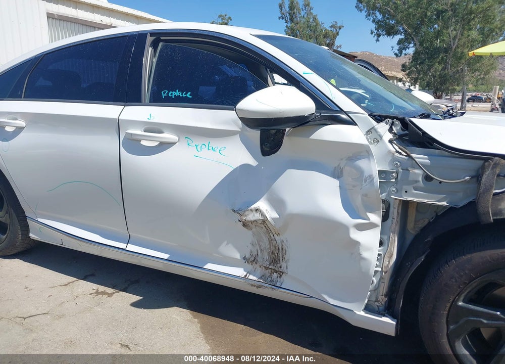 2018 HONDA ACCORD EX VIN: 1HGCV1F45JA205664