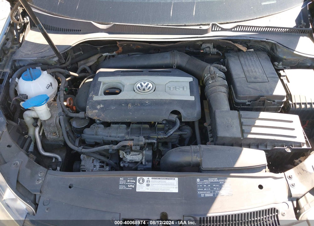 2011 VOLKSWAGEN GTI 4-DOOR/4-DOOR AUTOBAHN VIN: WVWGV7AJ2BW025112