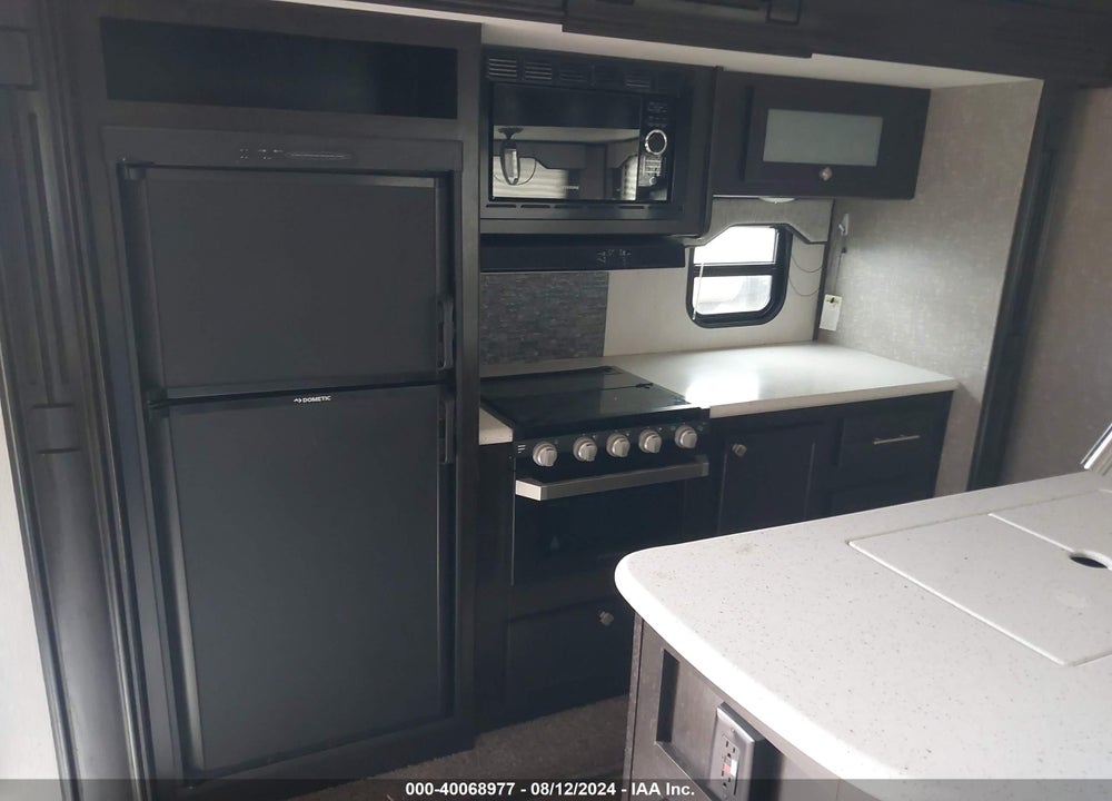 2020 HEARTLAND NORTH TRAIL CALIBER VIN: 5SFNB3721LE420797