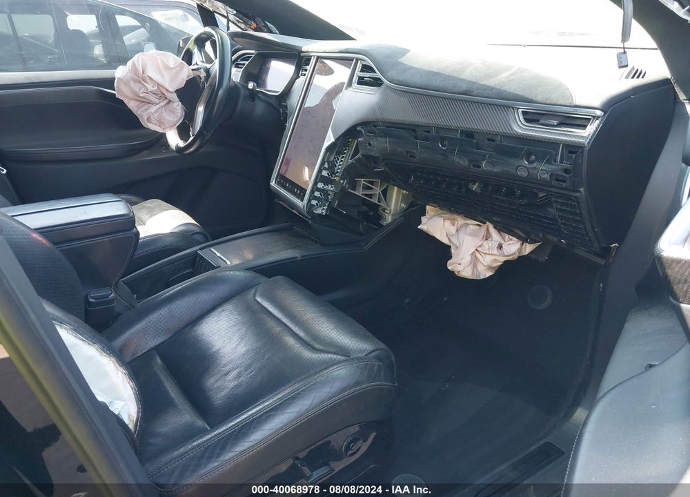 2016 TESLA MODEL X 60D/70D/75D/90D/P100D VIN: 5YJXCBE28GF002733