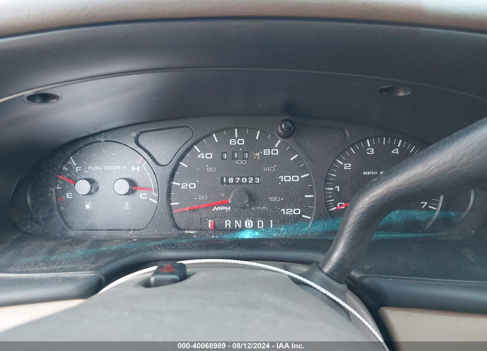 2002 FORD TAURUS VIN: 1FAFP55U42G267947