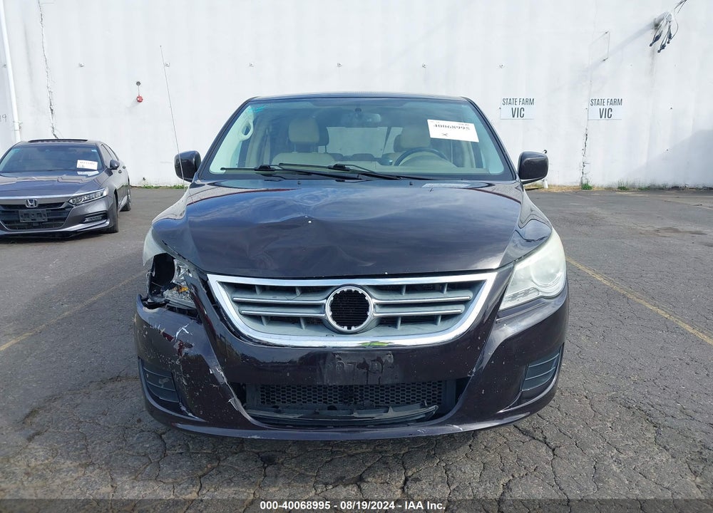 2010 VOLKSWAGEN ROUTAN SE VIN: 2V4RW3D14AR262756