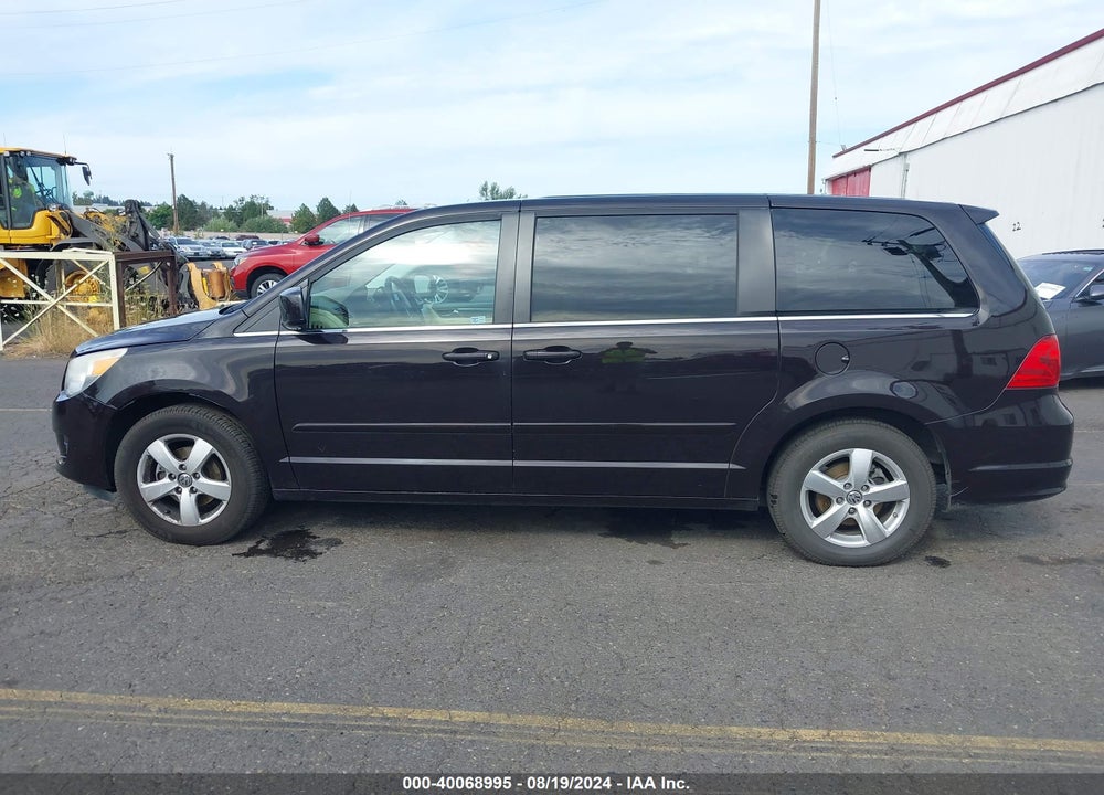 2010 VOLKSWAGEN ROUTAN SE VIN: 2V4RW3D14AR262756