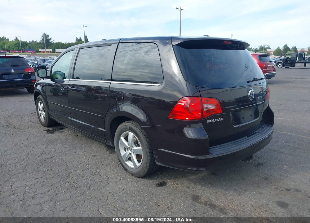 2010 VOLKSWAGEN ROUTAN SE VIN: 2V4RW3D14AR262756
