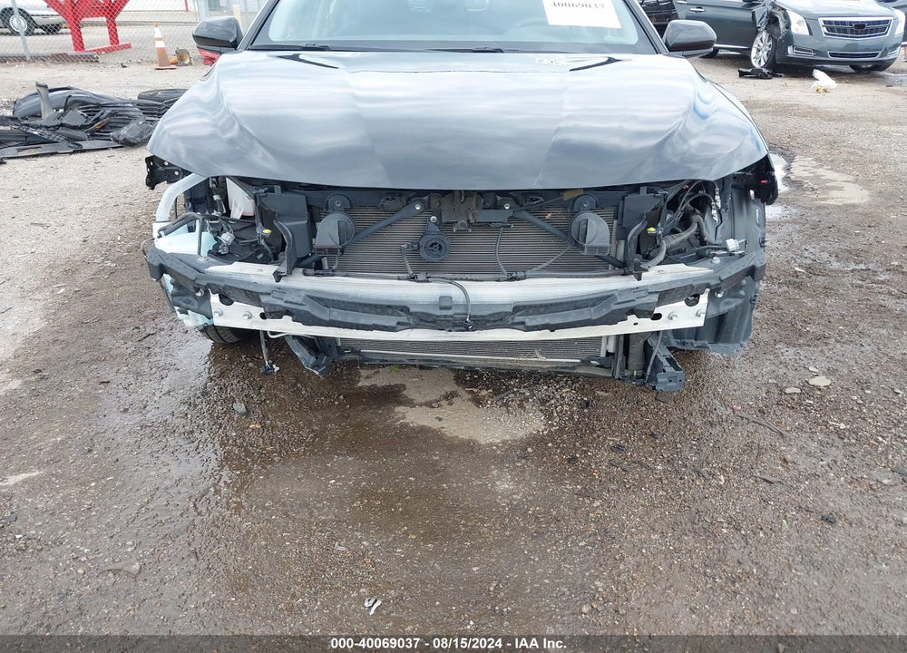 2020 TOYOTA CAMRY LE HYBRID VIN: 4T1C31AK4LU540308