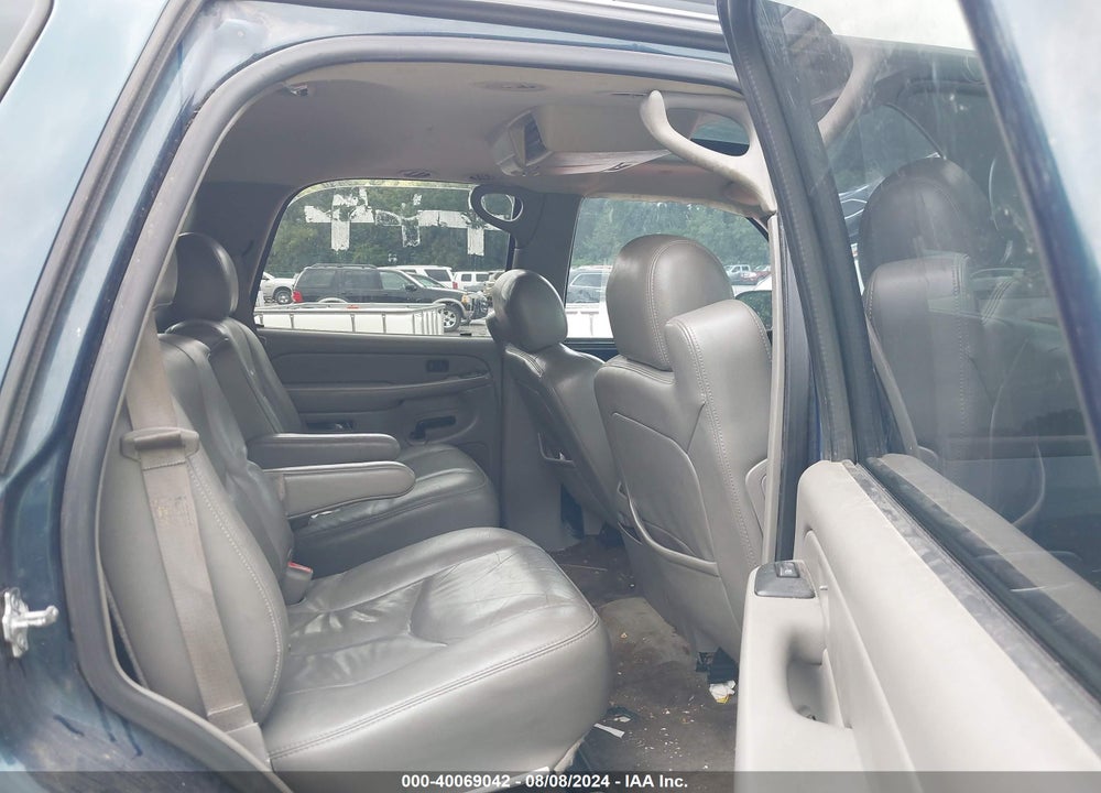 2005 CHEVROLET TAHOE LT VIN: 1GNEK13T05J195084