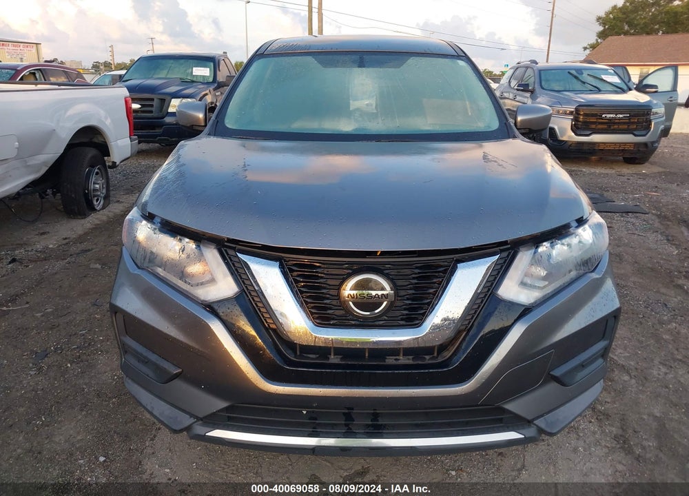 2018 NISSAN ROGUE S VIN: KNMAT2MT3JP581899