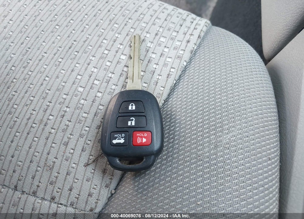 2014 TOYOTA CAMRY LE VIN: 4T1BF1FK2EU392478