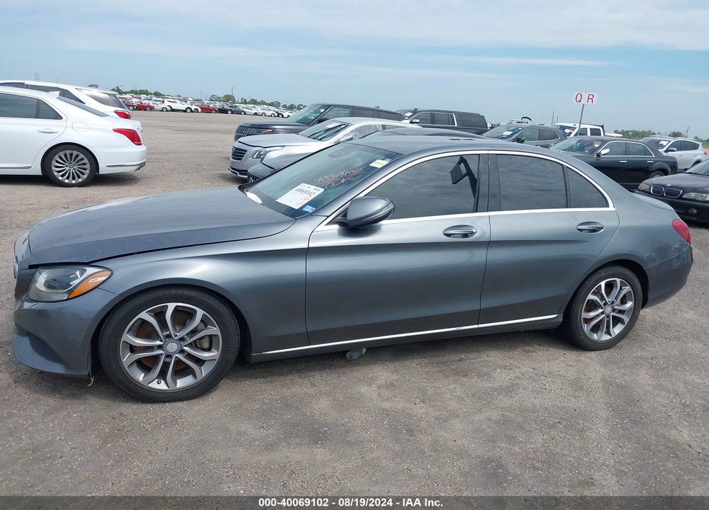 2017 MERCEDES-BENZ C 300 LUXURY/SPORT VIN: 55SWF4JB4HU208281