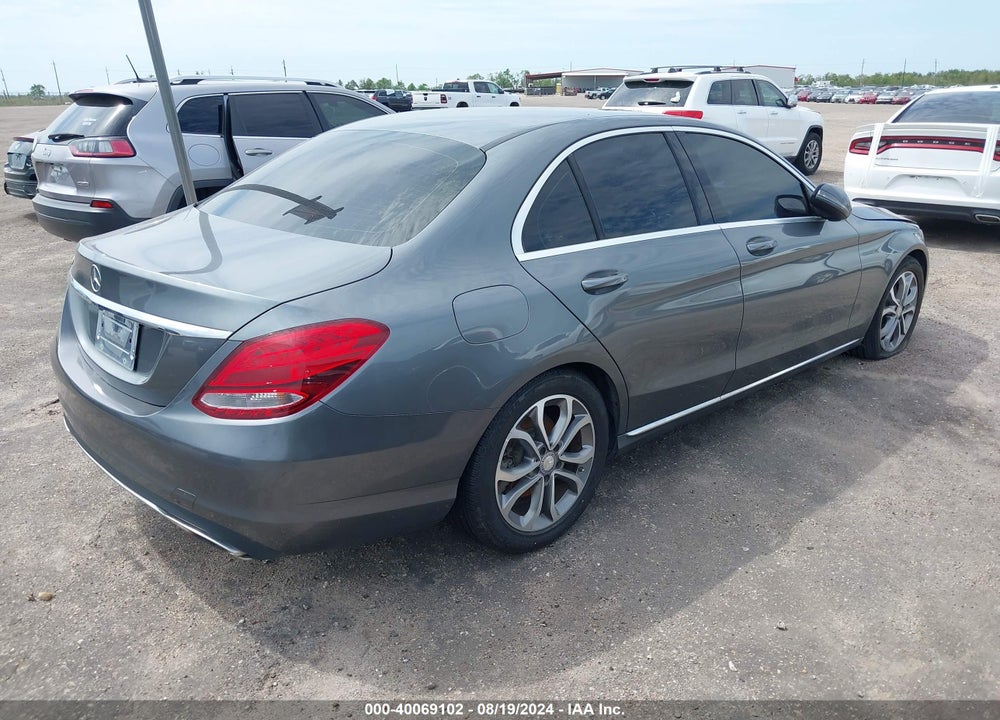 2017 MERCEDES-BENZ C 300 LUXURY/SPORT VIN: 55SWF4JB4HU208281
