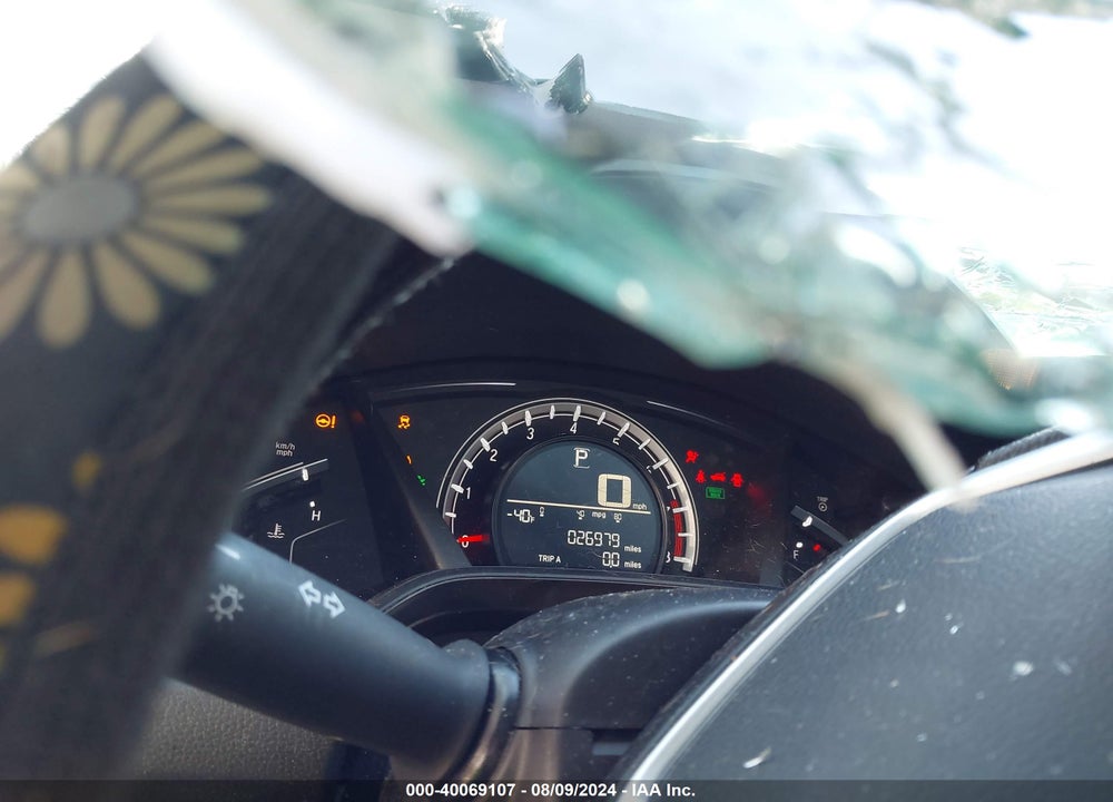2019 HONDA CR-V LX VIN: 2HKRW6H39KH207290