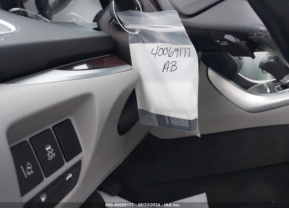 2017 ACURA TLX TECHNOLOGY PACKAGE VIN: 19UUB1F58HA005748