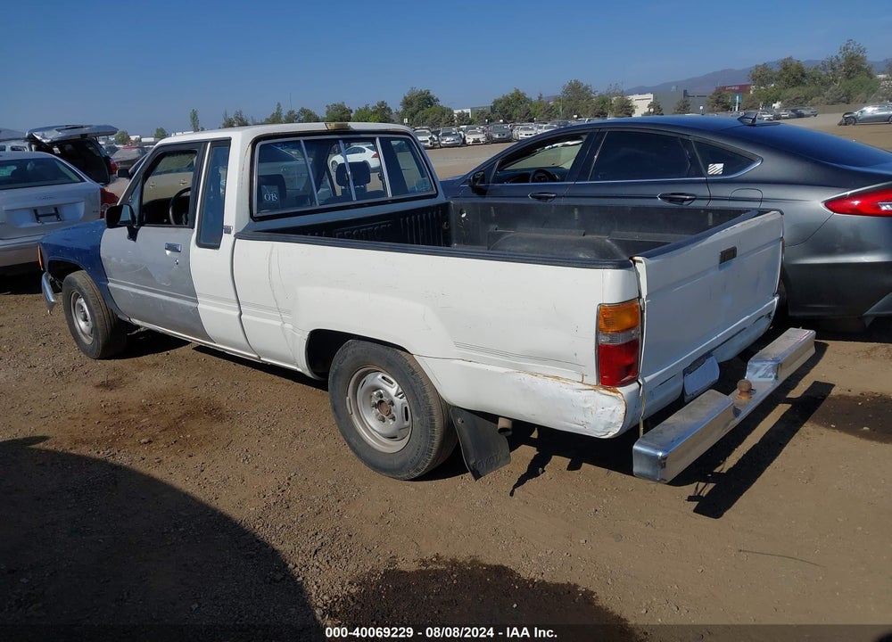 1988 TOYOTA PICKUP XTRACAB RN56 SR5 VIN: JT4RN56S0J7033328