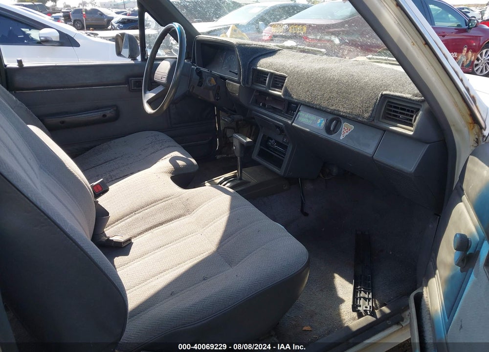 1988 TOYOTA PICKUP XTRACAB RN56 SR5 VIN: JT4RN56S0J7033328