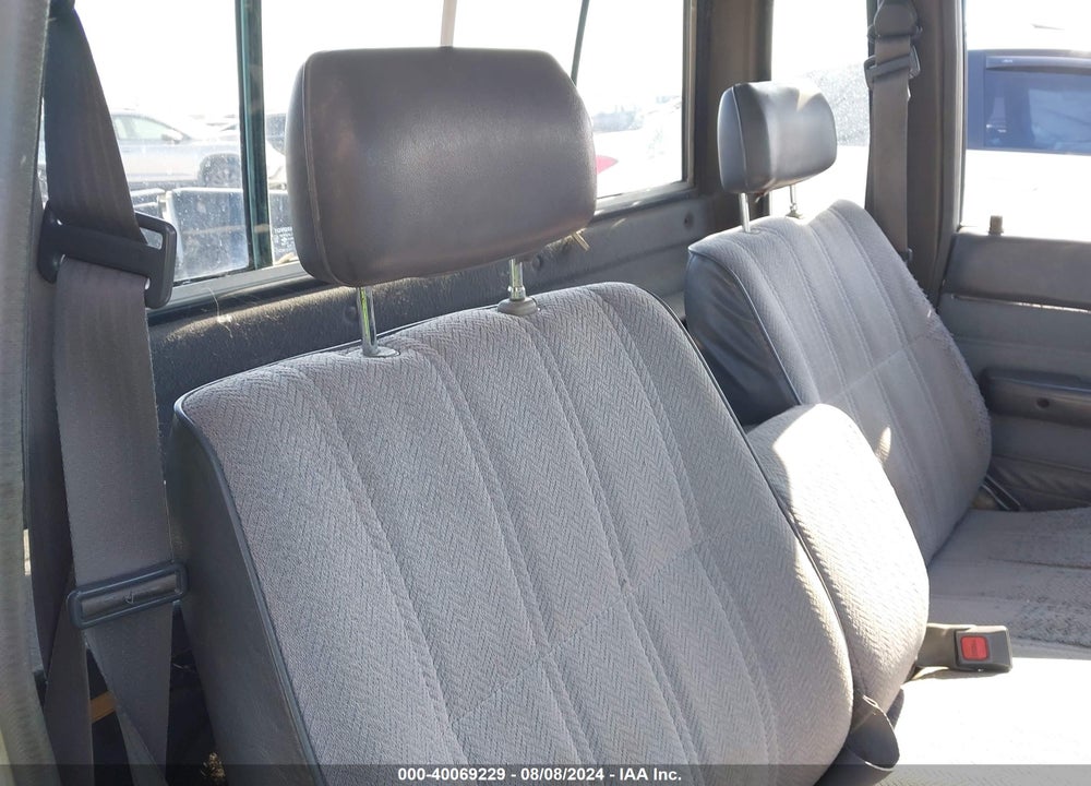 1988 TOYOTA PICKUP XTRACAB RN56 SR5 VIN: JT4RN56S0J7033328