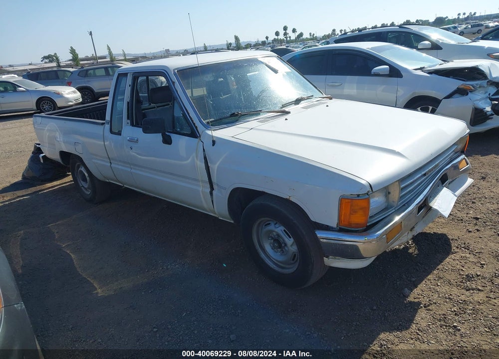 1988 TOYOTA PICKUP XTRACAB RN56 SR5 VIN: JT4RN56S0J7033328