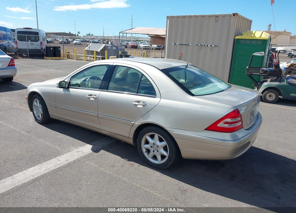2003 MERCEDES-BENZ C 240 VIN: WDBRF61J73A400229