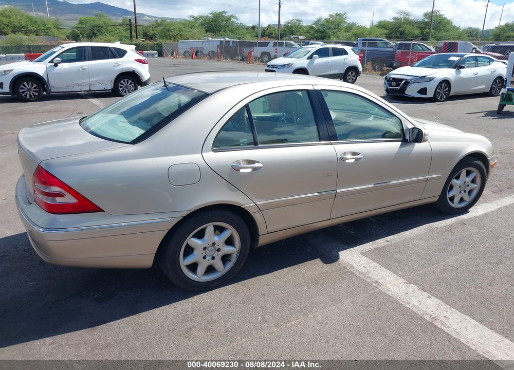 2003 MERCEDES-BENZ C 240 VIN: WDBRF61J73A400229