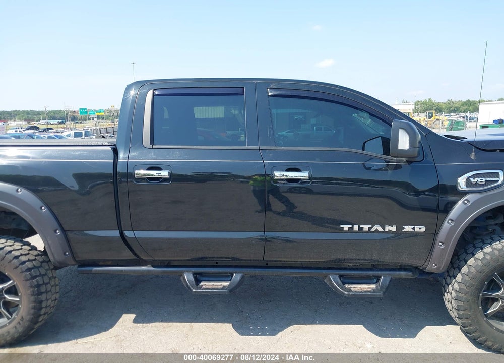 2017 NISSAN TITAN XD SV GAS VIN: 1N6AA1F40HN552532
