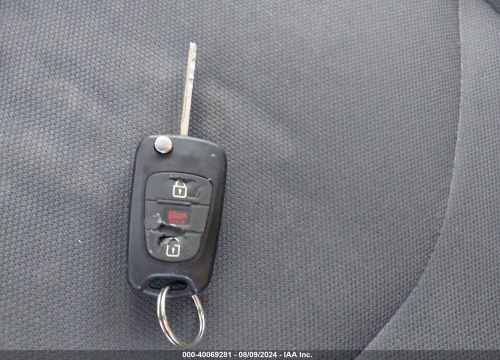 2011 KIA SOUL VIN: KNDJT2A26B7213164