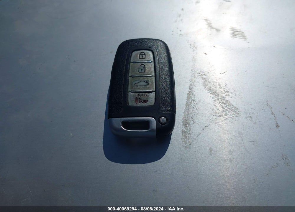 2009 HYUNDAI GENESIS 4.6 VIN: KMHGC46F19U059987