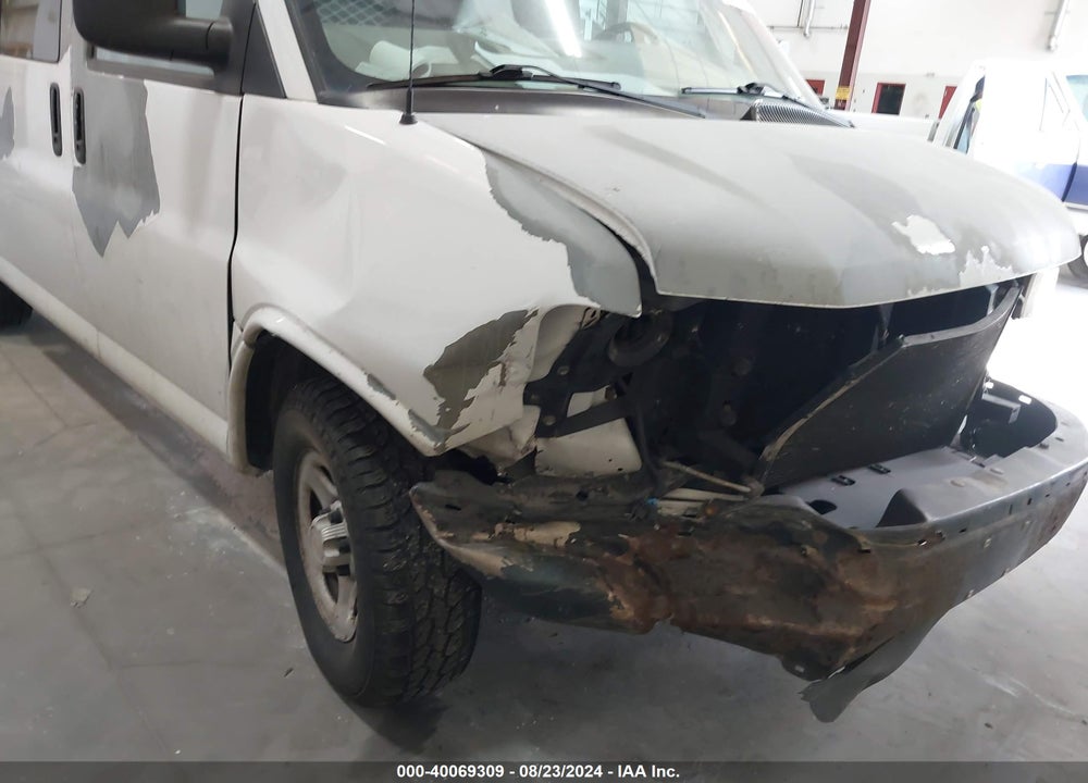2005 CHEVROLET EXPRESS VIN: 1GCFG15XX51190067