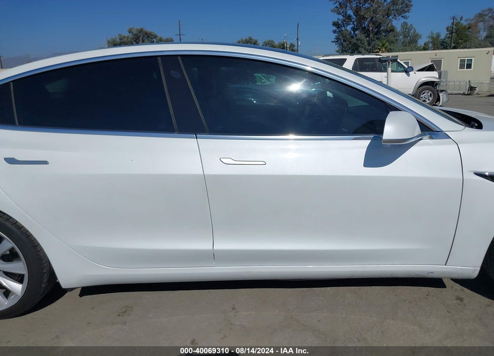 2019 TESLA MODEL 3 LONG RANGE/PERFORMANCE VIN: 5YJ3E1EB8KF469341